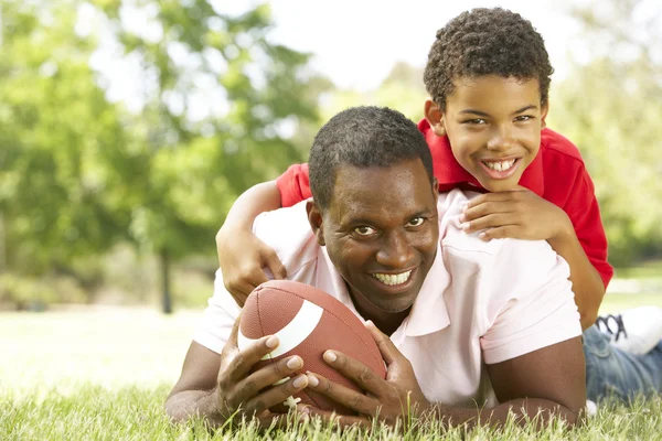 Father Son Park American Football — Stock Photo, Image