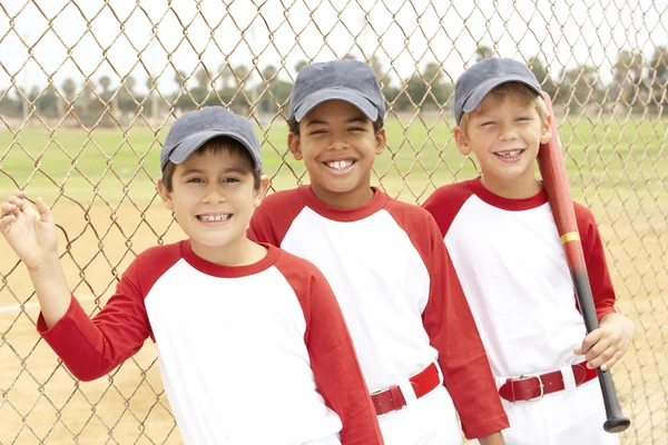 Νεαρά Αγόρια Στην Ομάδα Μπέιζμπολ — Φωτογραφία Αρχείου