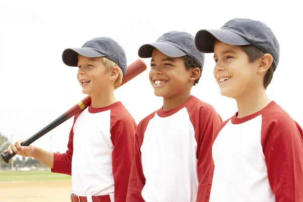 若い男の子の野球チーム — ストック写真