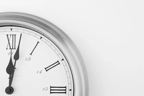 Reloj cara mostrando después de medianoche — Foto de Stock