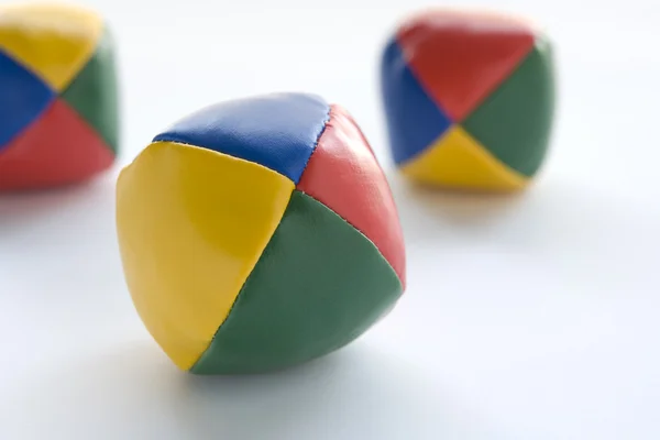 Tre jonglering bollar — Stockfoto