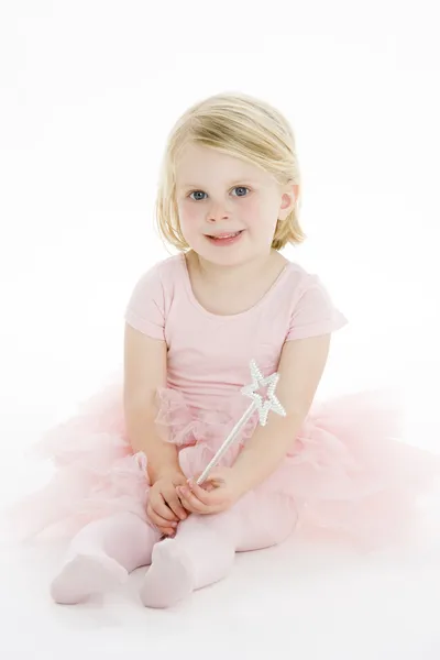 Kleine Ballerina Auf Dem Boden Sitzend — Stockfoto