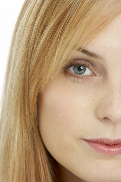 Close-up van jonge vrouw — Stockfoto