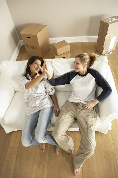 Girlfriends Moving Into New Home — Stock Photo, Image
