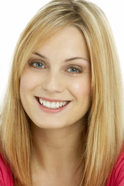 Porträt einer lächelnden jungen Frau Stockbild