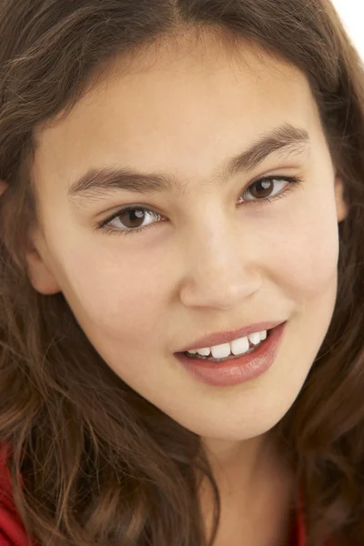 Estudio retrato de chica joven — Foto de Stock