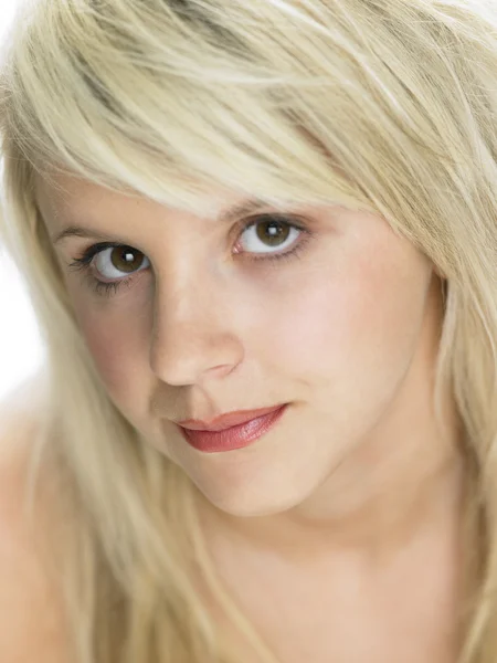 Blisko Studio Portret Blondynka Nastolatka — Zdjęcie stockowe