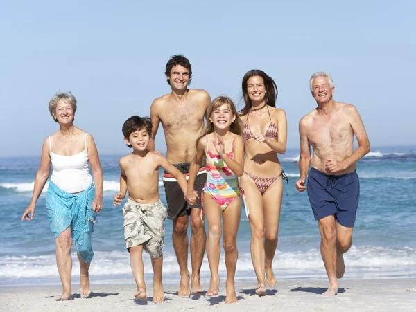 Extended family walking on — Stock Photo, Image