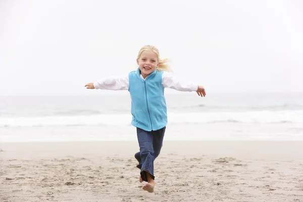 Νεαρό Κορίτσι Διακοπές Που Τρέχει Κατά Μήκος Της Παραλίας Του — Φωτογραφία Αρχείου