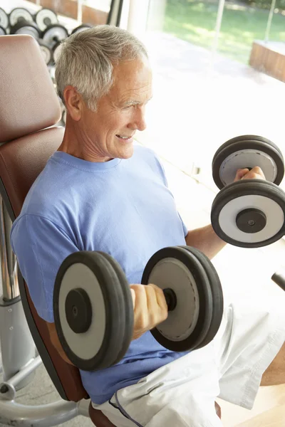 Senior Man Aan Het Werk Met Gewichten Gym — Stockfoto