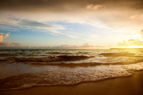 Soluppgång och Atlanten — Stockfoto