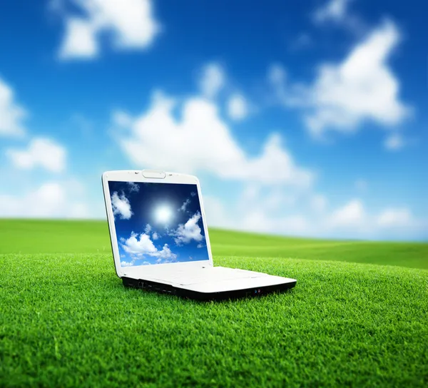 Notebook on the green field — Stock Photo, Image