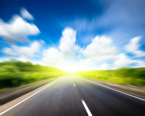 Road and sunny day — Stock Photo, Image