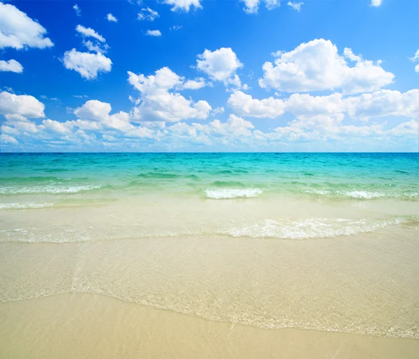 Areia e oceano — Fotografia de Stock