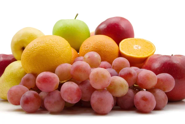 Frutas Uvas Isoladas Sobre Fundo Branco — Fotografia de Stock