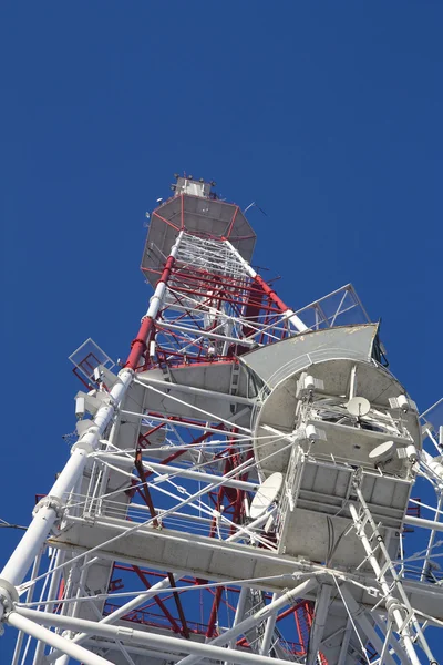 Mastro / torre de telecomunicações — Fotografia de Stock