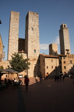 turlar de san gimignano