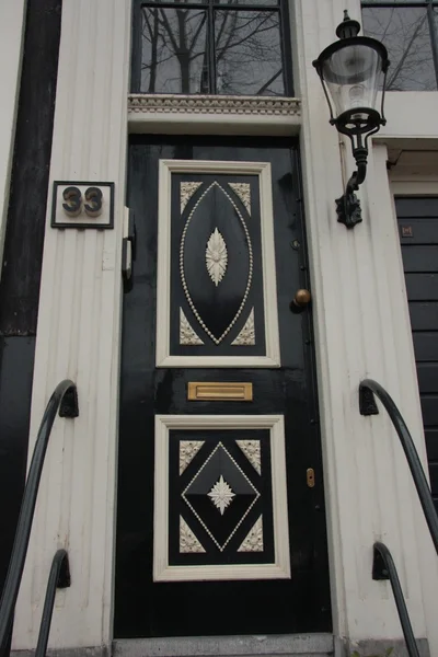 Drzwi w Amsterdamie — Zdjęcie stockowe