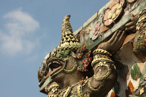 Standbeeld in thailand — Stockfoto