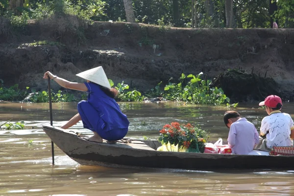 Famille sur Delta du Mekong — Stock Photo, Image
