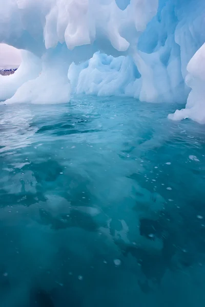Cueva de hielo Imagen de stock