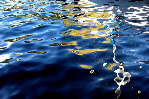 Het Water Draait Moderne Kunst Reflecties — Stockfoto