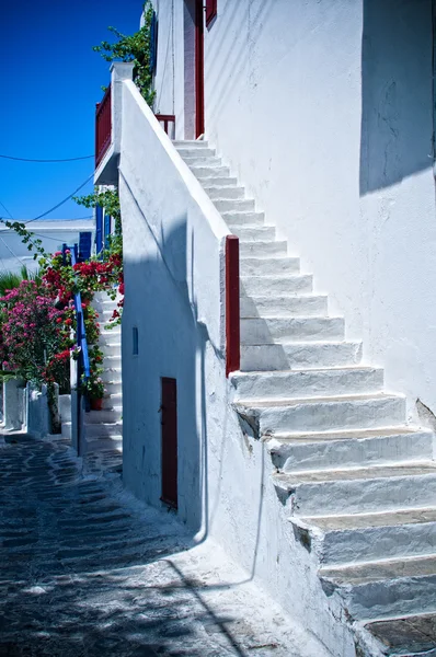 Weiße Schritte auf Mykonos — Stockfoto