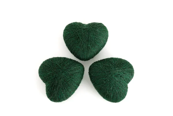 Yeşil Kalp Clews Beyaz Arka Plan Üzerinde Şeklinde Dışarı Yapraklı — Stok fotoğraf