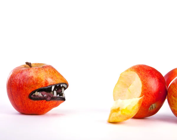 Укусів яблуко назад — стокове фото