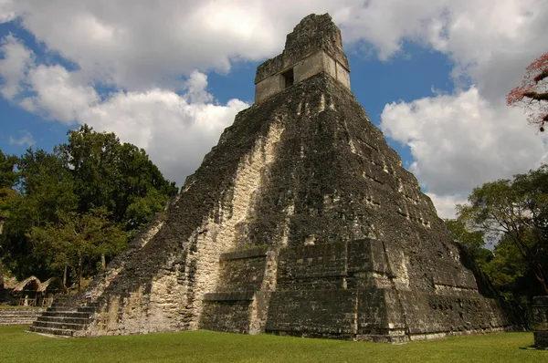 Templul Mayas, Tikal — Fotografie, imagine de stoc