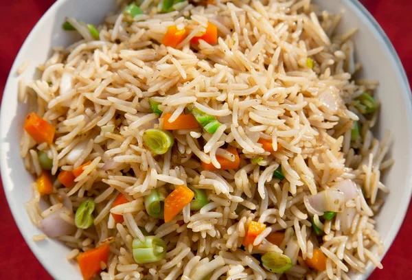 Vegetarische gebakken rijst — Stockfoto