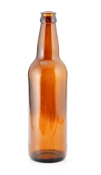 Bottiglia di birra vuota. Isolato su sfondo bianco — Foto Stock