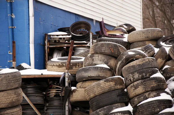 Neumáticos Viejos —  Fotos de Stock