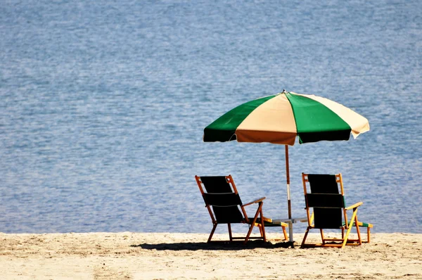 Şemsiye Plaj Sandalyeleri - Stok İmaj