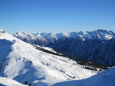 Bavyera Alpleri ve köy oberstdorf Kayak