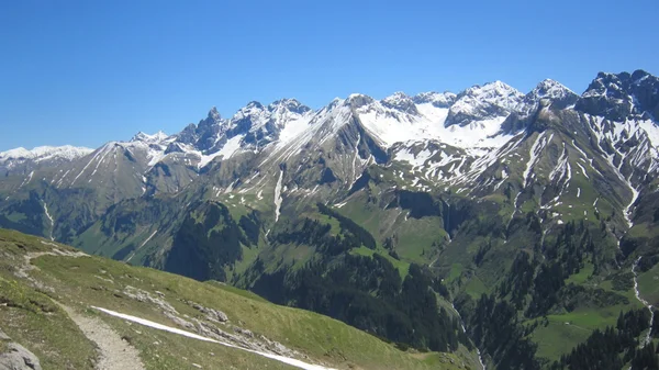 Skifahren Den Bayerischen Alpen Und Oberstdorf lizenzfreie Stockfotos