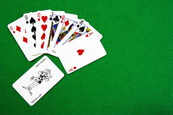 Estilo Poker Cartas Jogar Com Cartão Coringa Feltro Verde — Fotografia de Stock