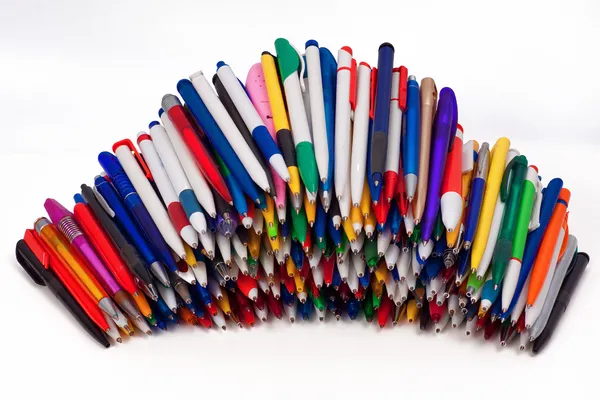 Кулькові Ручки Предмети Над Білим — стокове фото