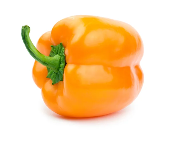 Oranje paprika (peper) geïsoleerd op een witte achtergrond — Stockfoto