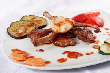 Bone lamb platter. Teppan-yaki dish clipart