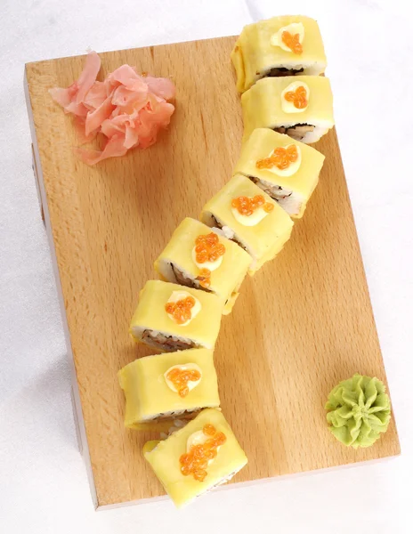 Sushi Hotate Abacate Maki — Fotografia de Stock