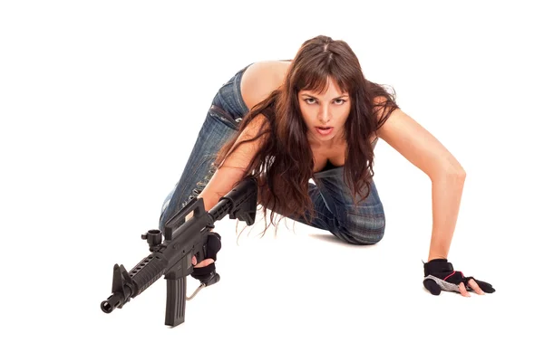 Silahlı kız poz — Stok fotoğraf