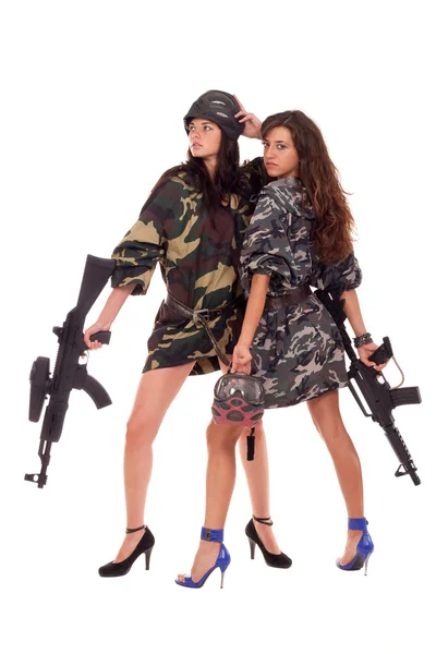 Две вооруженные девушки — стоковое фото