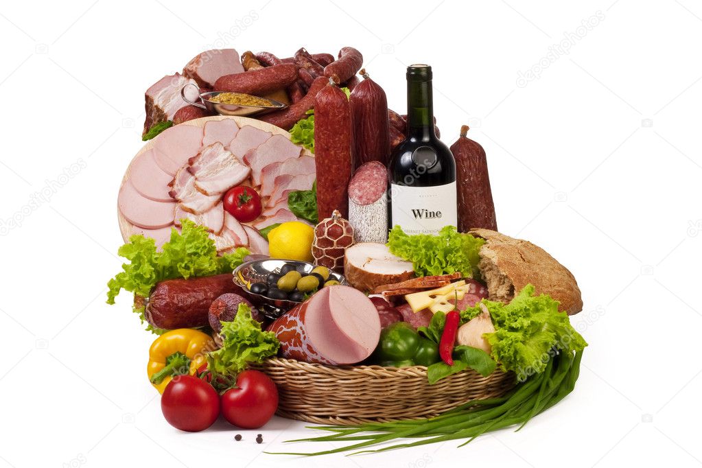 A composition of meat and vegetables with wine