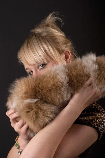 Blond Girl Classic Dress Posing Camera Close Her Face Fur — Stock Photo, Image