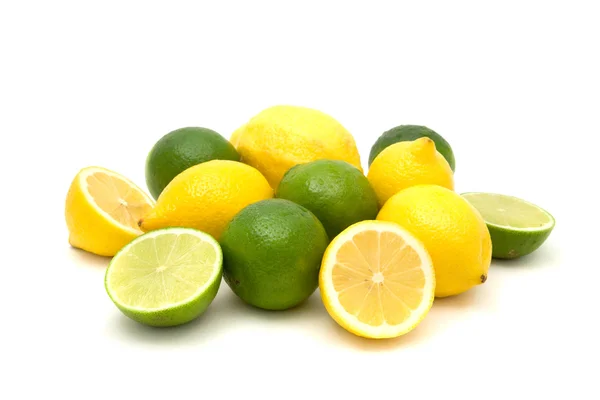 Limões Limas Isolados Branco — Fotografia de Stock