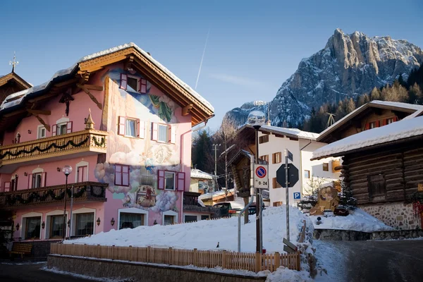 Dorp in Alpen resort — Stockfoto