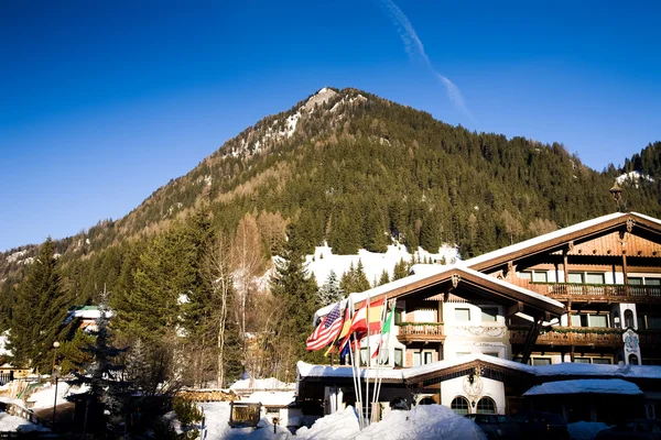 Resort Alpi italiane — Foto Stock
