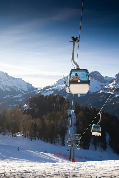 Cabines elevadoras de esqui — Fotografia de Stock