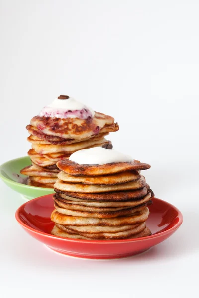 Pancake dengan krim asam — Stok Foto
